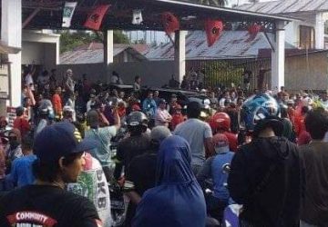Pilkada Touna, Massa Pendukung Rendy-Hasan Konvoi Kemenagan