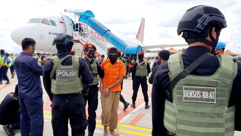 23 Teroris Langsung Dibawa ke Mabes Polri