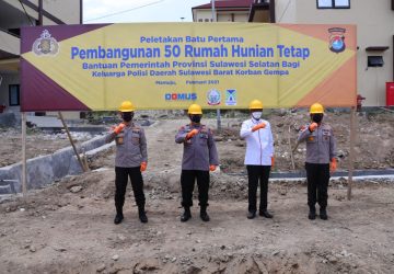 Gubernur Sulsel dan Kapolri Resmikan Pembangunan Rumah Polisi Korban Gempa di Sulbar