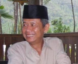 LEGENDA AHMAD TOHARI SASTRAWAN DAN BUDAYAWAN YANG DITUDUH KOMUNIS