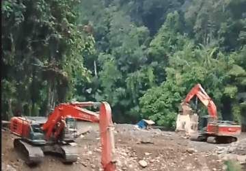 PETI Marak di Poso, Belasan Excavator Keruk Sungai dan Kawasan Hutan Lindung
